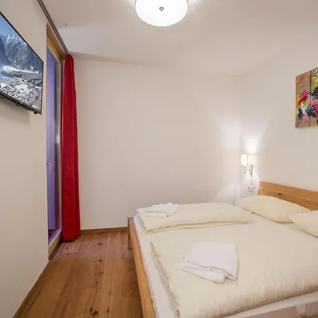 With Garden, With Access To The Sauna *